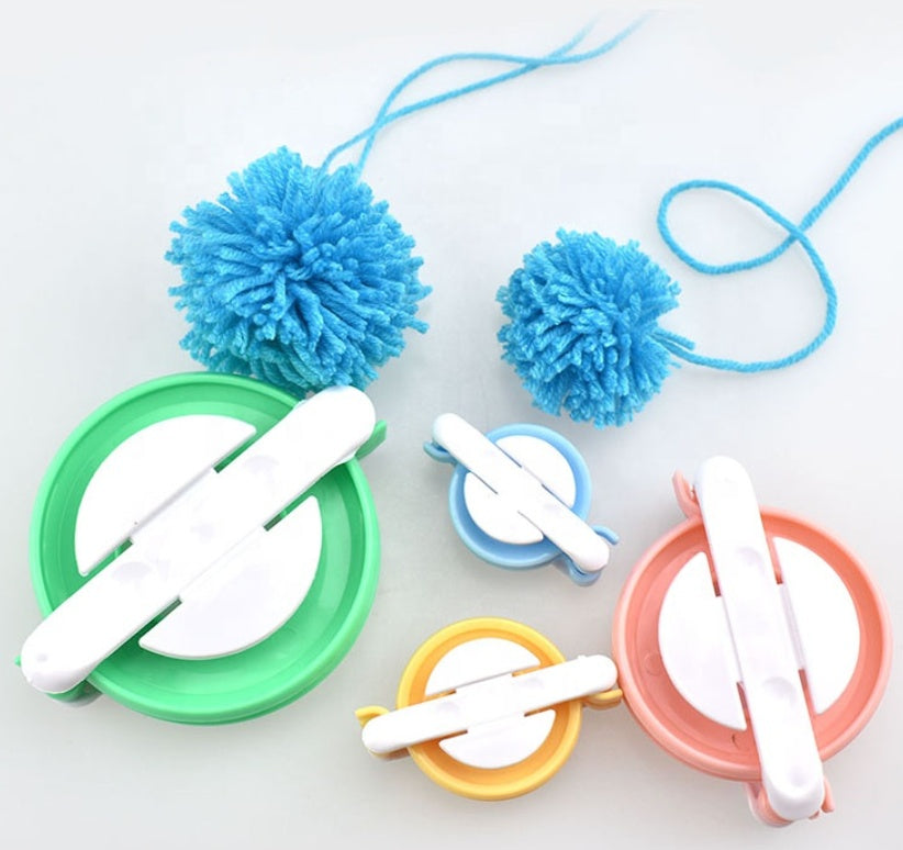 Plastic Knitting Tools Yarn Ball Making Machine